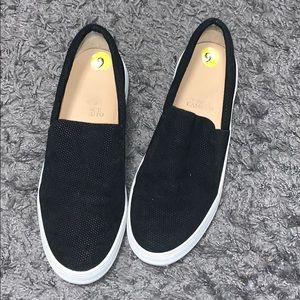 Vince Camuto Slip on Sneakers